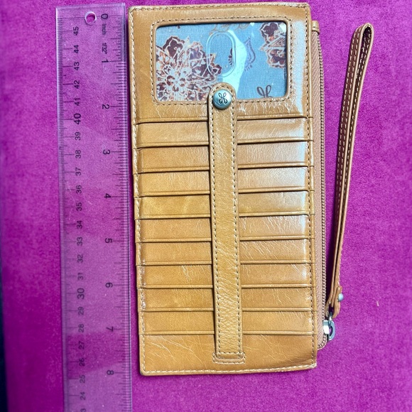 HOBO Handbags - Like new, Hobo Wallet